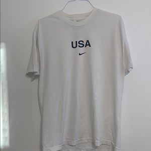 Nike USA Tee ~ Size L